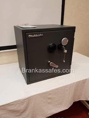 Brankas Terkunci? Jangan Panik, Kami Siap Buka!